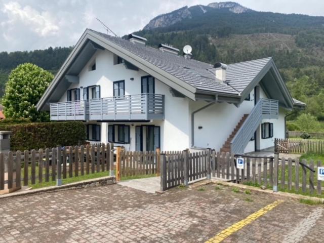 Апартаменты Casa Fam.Barbolini Тезеро Экстерьер фото
