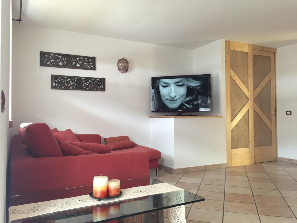 Апартаменты Casa Fam.Barbolini Тезеро Экстерьер фото
